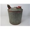 Image 5 : (2) Vintage Metal Gas Cans