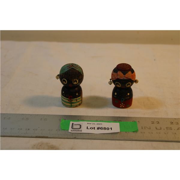 Vintage Black Americana Collectible Salt and Pepper Shakers