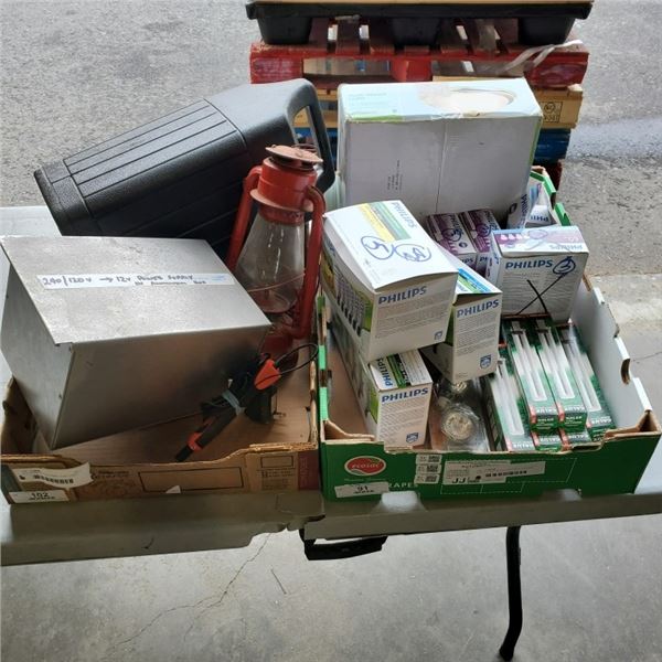 2 BOXES OF ELECTRICAL AND LIGHTS