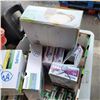 Image 3 : 2 BOXES OF ELECTRICAL AND LIGHTS