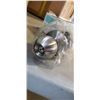 Image 2 : 2 NEW LOCKING STOREROOM STAINLESS DOORKNOBS WITH 2 KEYS EACH