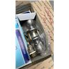 Image 2 : 4 SETS OF LOCKING DOORKNOBS WITH KEYS