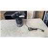 Image 1 : DYNATRAP INSECT ELIMNIATOR TESTED AND WORKING RETAIL $130