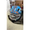 Image 4 : NEW GMAX MOTORCYCLE HELMET WITH FACE MASK YOUTH MEDIUM