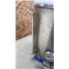 Image 8 : TALL BOY KETTLE WITH LID