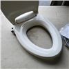Image 5 : BRONDELL SWASH CL99 BIDET SEAT