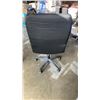 Image 4 : OFFICE CHAIR WITH BLACK SLIP ON COVER