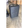Image 8 : 2 PIECE SAMSONITE MAGNUM ECO MEDIUM AND LARGE BLACK LUGGAGE - RETAIL $723 - ONE CLIP BROKEN ON MEDIU