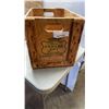 Image 7 : LOT OF SHOES 5 AND 6 AND WOOD CANDA DRY CRATE