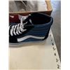 Image 5 : 2 PAIRS VANS SK8-HI NAVY SHOES - SIZE 7 AND NEW SIZE 8