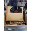 Image 6 : BOX OF RECORDS AND MUSIC