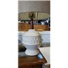 Image 2 : 3 TABLE LAMPS WITH SHADES