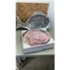 Image 2 : FISH PALTTER, METAL WALL ART AND PLANTER STAND