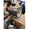 Image 4 : TRIPOD DECORATIVE SPOTLIGHT LAMP