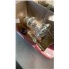 Image 3 : 2 BOXES OF VASES, DECORATIONS, BLUE MOUNTAIN POTTERY AND OTHER