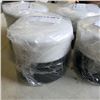 Image 3 : 4 NEW BLACK AND WHITE SETS OF MELAMINE STONES RETAIL $200