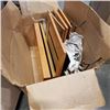Image 1 : BOX OF FRAMES AND HOME DCOR