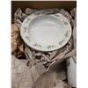 Image 4 : 8 PIECE CHINA DINNER SET
