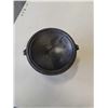 Image 2 : METAL LIDDED POT