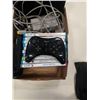 Image 2 : WIIU CONSOLE WITH GAMES AND CONTROLLERS