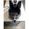 Image 3 : INSIGNIA 3.2L MECHANICAL CONTROL AIR FRYER - TESTED WORKING - RETAIL $59