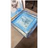 Image 2 : 2 FRAMED INSPIRATIONAL PRINTS AND ABSTRACT PRINT