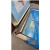 Image 4 : 2 FRAMED INSPIRATIONAL PRINTS AND ABSTRACT PRINT