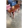 Image 2 : BROWN OVAL COFFEE TABLE