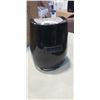 Image 5 : INSIGNIA 3.2L MECHANICAL AIR FRYER - TESTED WORKING - RETAIL $59