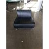 Image 1 : BLACK LEATHER ARMLESS CHAIR