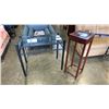 Image 1 : GLASS TOP SIDE TABLE AND 3FT WOOD STAND