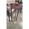 Image 5 : GLASS TOP SIDE TABLE AND 3FT WOOD STAND