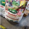 Image 2 : 3 BAGS OF SCOTTS WINTERCARE  AND TURF BUILDER