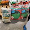 Image 1 : 3 BAGS OF GREENLEAF MOSS CONTROL AND HOME GARDNER WEED AND FEED