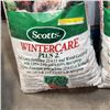 Image 2 : 3 BAGS OF SCOTTS WINTERCARE PLUS 2 FERTILIZER