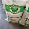 Image 2 : 3 BAGS OF GREEN VALLEY FERTILIZER