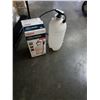 Image 1 : 2 PUMP SPRAYERS