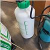 Image 3 : 2 PUMP SPRAYERS