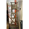 Image 5 : 6 FOOT WOOD A FRAME LADDER AND SHOP CREEPER