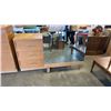 Image 1 : 6 DRAWER DRESSER WITH MIRROR