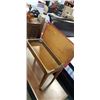 Image 4 : VINTAGE BENCH AND COFFEE TABLE