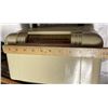 Image 4 : Arcadia Cream Bakelite Radio
