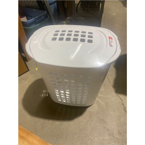 Sterilite laundry basket