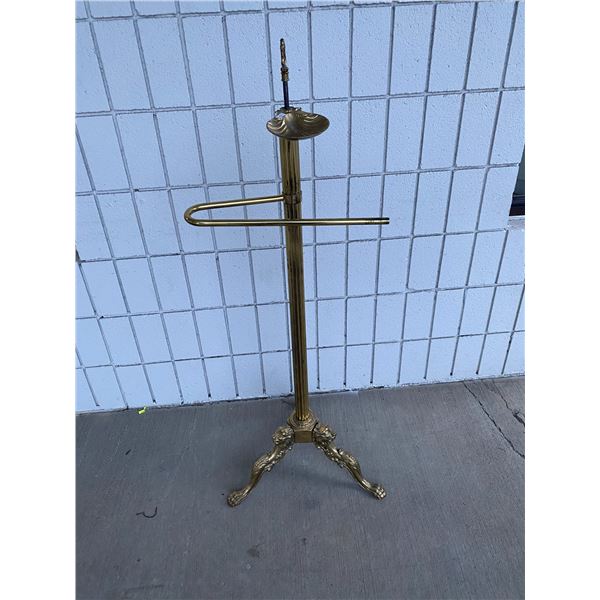Towel bar