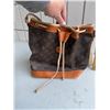 Image 1 : LV hand bag