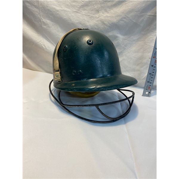 Cricket helmet