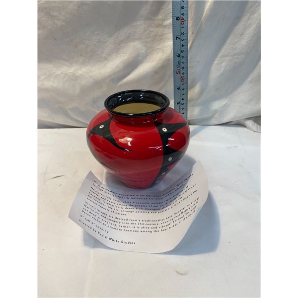 Studio pottery Apache harves vase