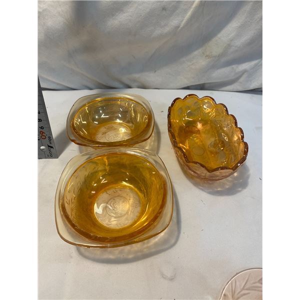 Depression glass one bowl has a chip