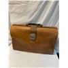Image 1 : Made in England dr bag leather