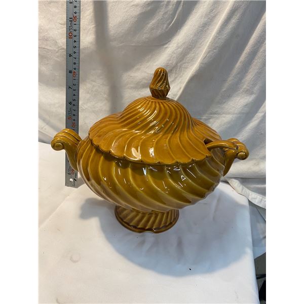 Vintage soup warmer
